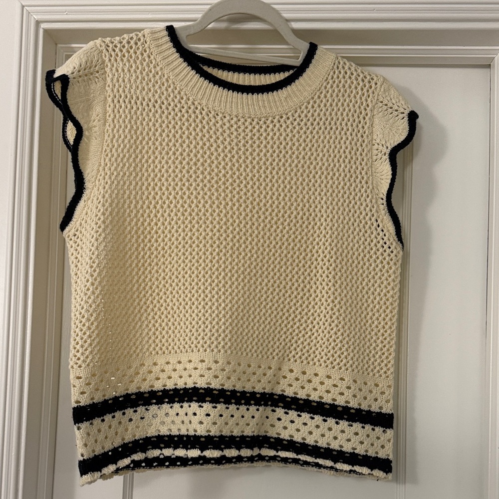 Gilli Cream and Black Knit Sleeveless Sweater